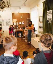 Komentovaná výstava "Karel Jindra Fotograf" pro základní školu-3
